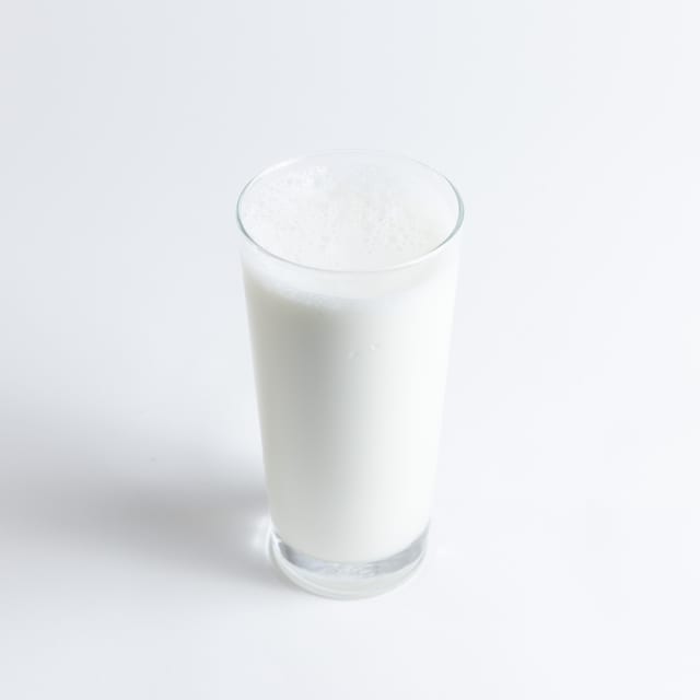 Milk / 牛奶.