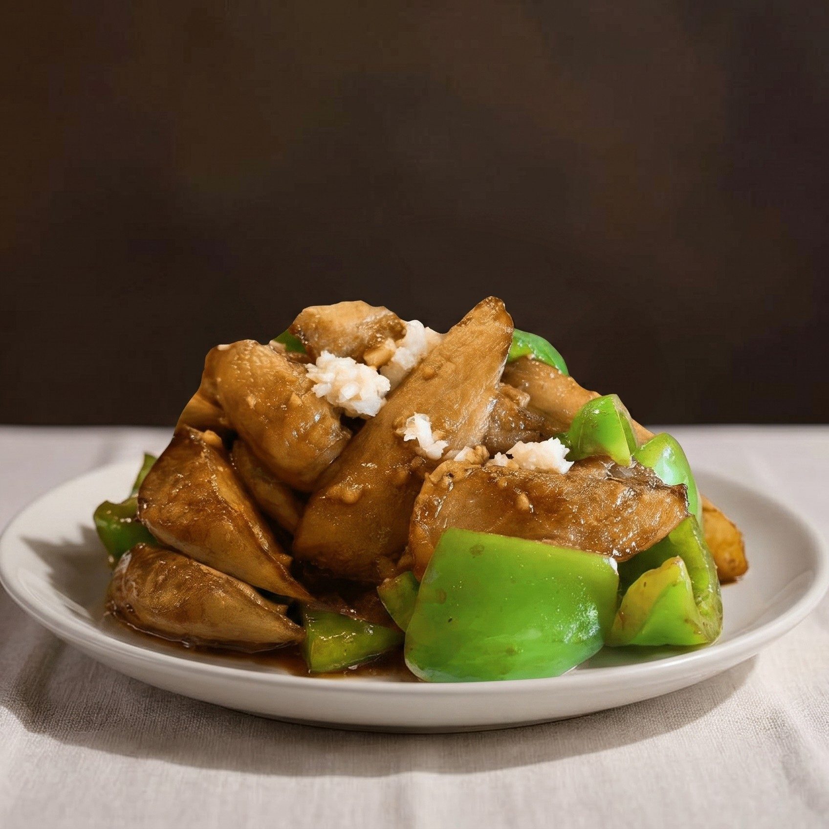 Homestyle Stir-Fried Eggplant with Green Pepper / 家常青椒炒茄子.