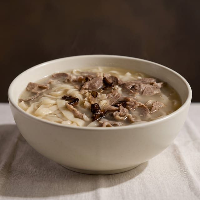 Lamb Noodle Soup / 羊肉面汤.